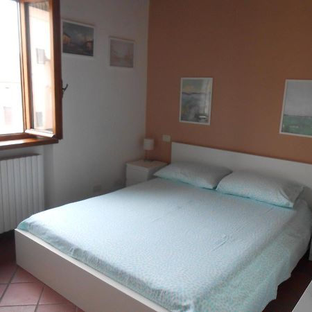 Casa Vacanze Orsi ลุคคา ภายนอก รูปภาพ
