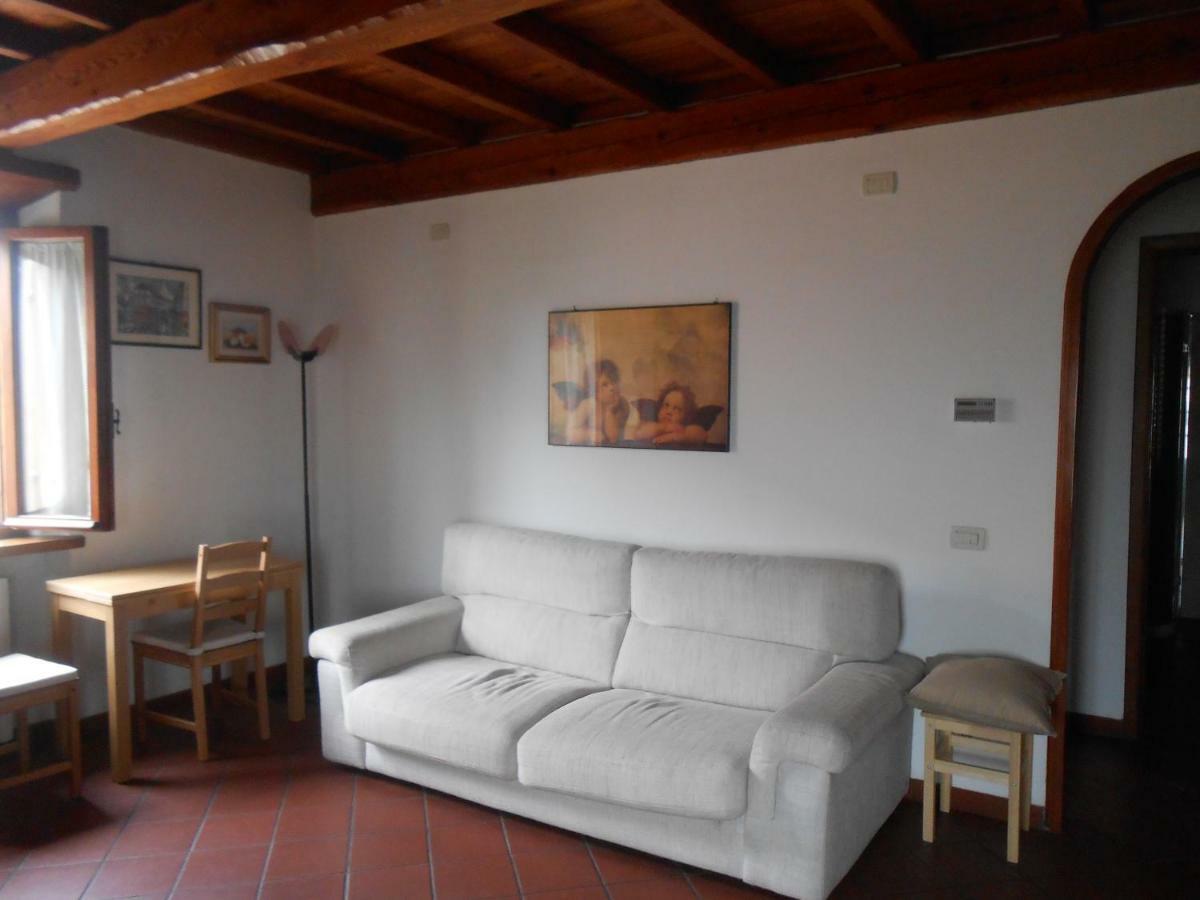 Casa Vacanze Orsi ลุคคา ภายนอก รูปภาพ