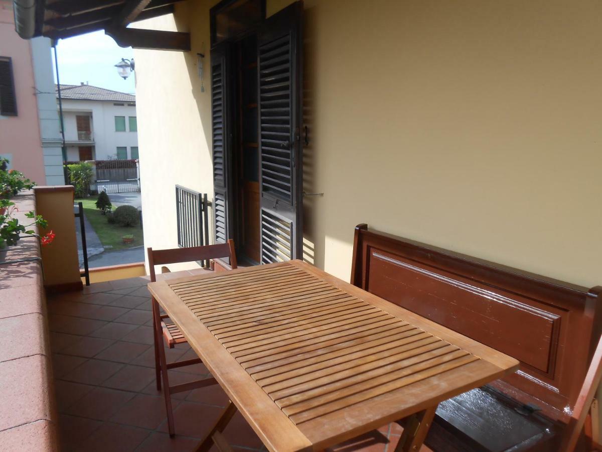 Casa Vacanze Orsi ลุคคา ภายนอก รูปภาพ